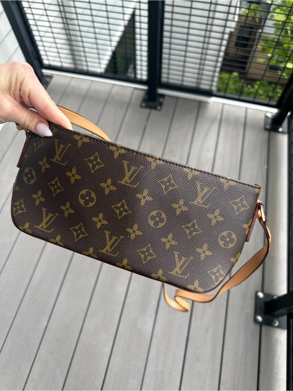 Louis Vuitton Monogram Canvas Crossbody with Tan Strap - Picture 13 of 14